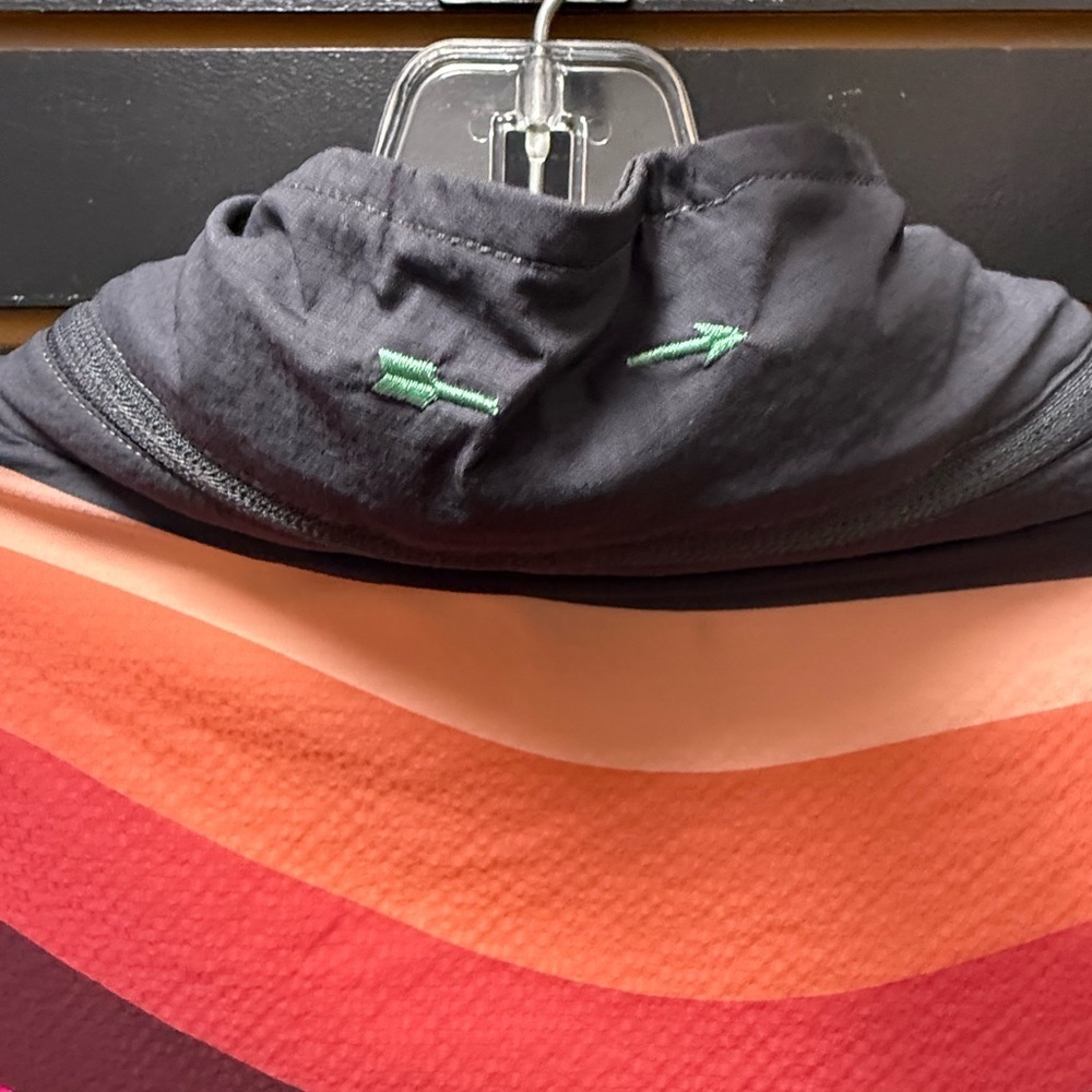 The Upside Women’s L Colorblock Windbreaker Jacket Sunset Stripes Retro Sport - Picture 6 of 6